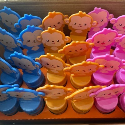24 x Affe Seifenblasenstäbe Kinder Mädchen Partytüten Sommer Spielzeug Geschenk Verlierer Preis