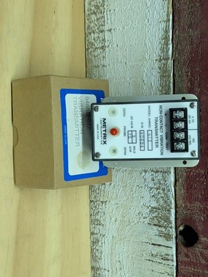 NEW Metrix 5465D-612 Vibration Transmitter Non-Contact Monitoring Fast Ship 