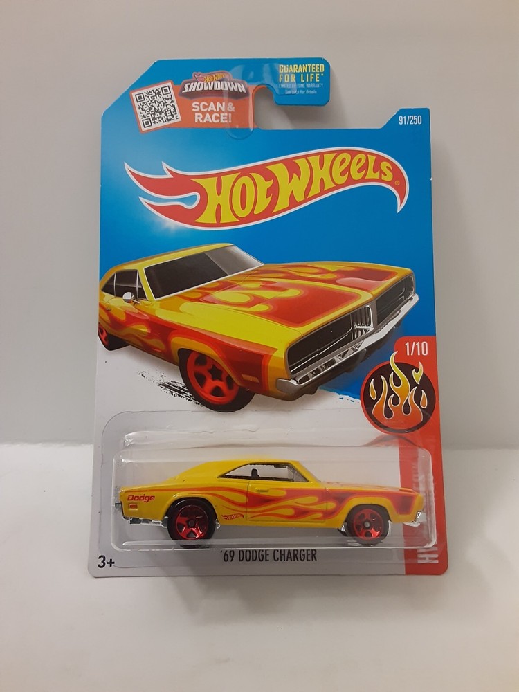 Hot Wheels HW Flames '69 Dodge Charger 500 Yellow