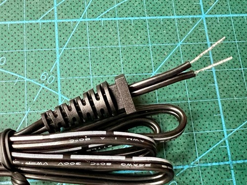 2pcs 5.5 x 2.1mm Barrel Female Jack DC Power Cord w/ Strain Relief, Cable, 3ft - Picture 3 of 6