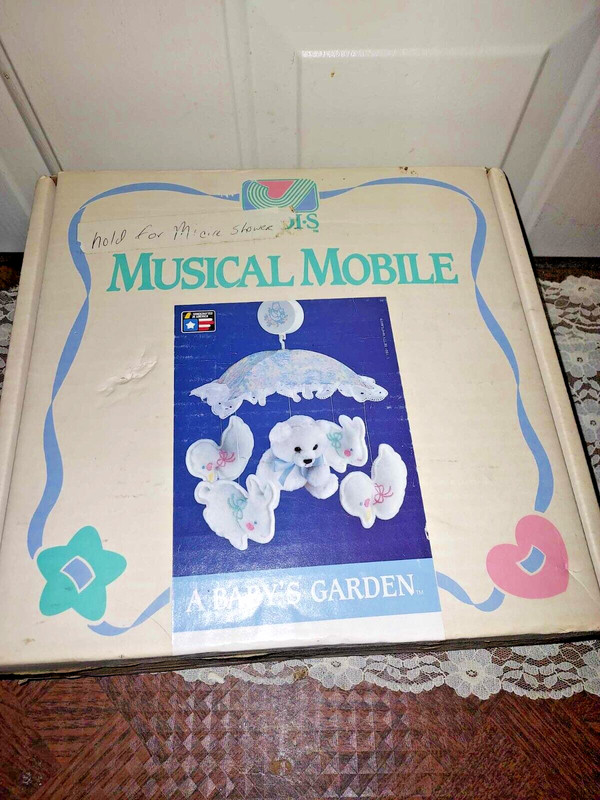 JUDIS MUSICAL NURSERY MOBILE W FABRIC CANOPY W/ORIGINAL BOX-BABY'S GARDEN