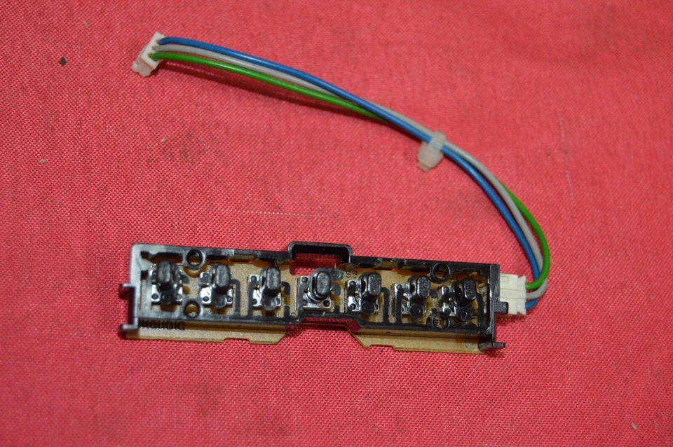 TAST- VNX191-03 GRUNDIG Clavier De Contrôle Pour TV GRUNDIG 32 VLE 4304 BF - Photo 1/4