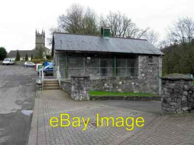 Photo 6x4 Public toilets, Tempo They are built on the site of the old cor c2012