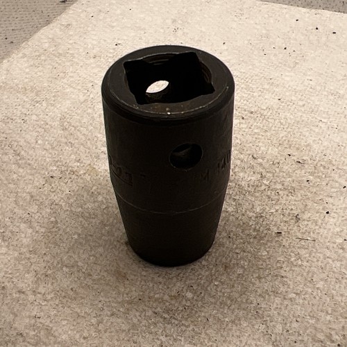 Enchufe de 6 puntos Snap on P140 7/16" SAE 1/2" Drive Hecho en EE. UU. - Imagen 2 de 7