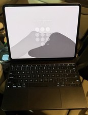 Apple Magic Keyboard for iPad Pro 13in(M4) A2974 Black - Excellent