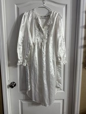 Vintage Ashley Taylor Satin Style Embroidered Nightgown Sz S. 9099