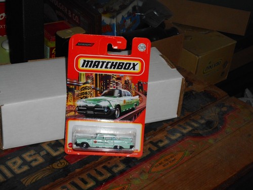 MATCHBOX 59 DODGE CORONET POLICE CAR GREEN NICE!!! - 第 1/1 張圖片