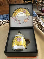 Porcelain Tea Cup, lid & Saucer GIFT Set Floral New In Gift Box