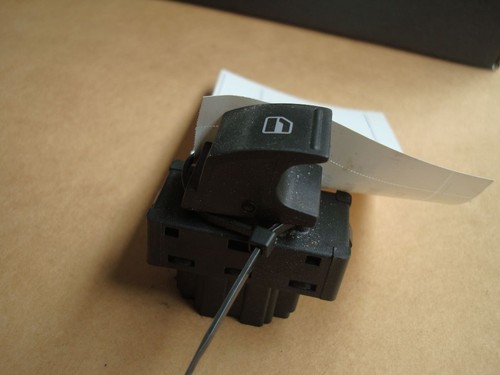 Originaler Schalter Fensterheber VW Up Eco Fuel Bluemotion CPGA 2015 1S0959855