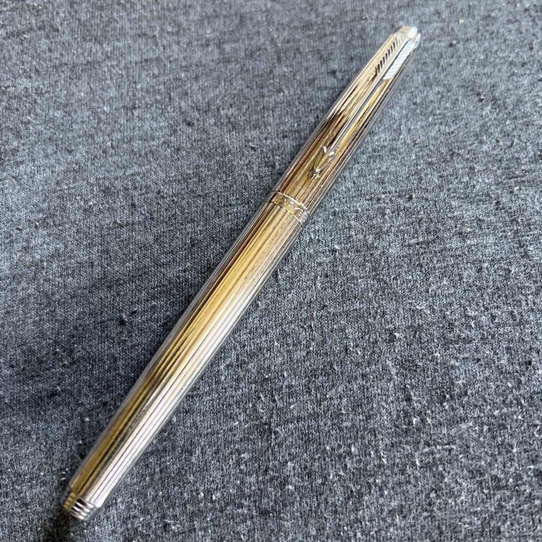 Parker Silver Engraved Fountain Pen with Stylish Design #eeb60d