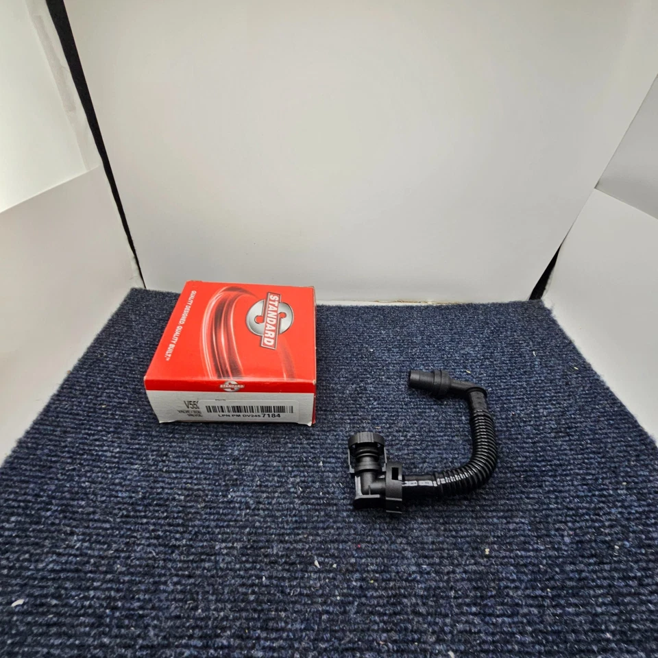 ESTÁNDAR V552: Manguera de respiración para Ford Fusion Focus Transit Connect Lincoln MKZ Foto 2 de 4