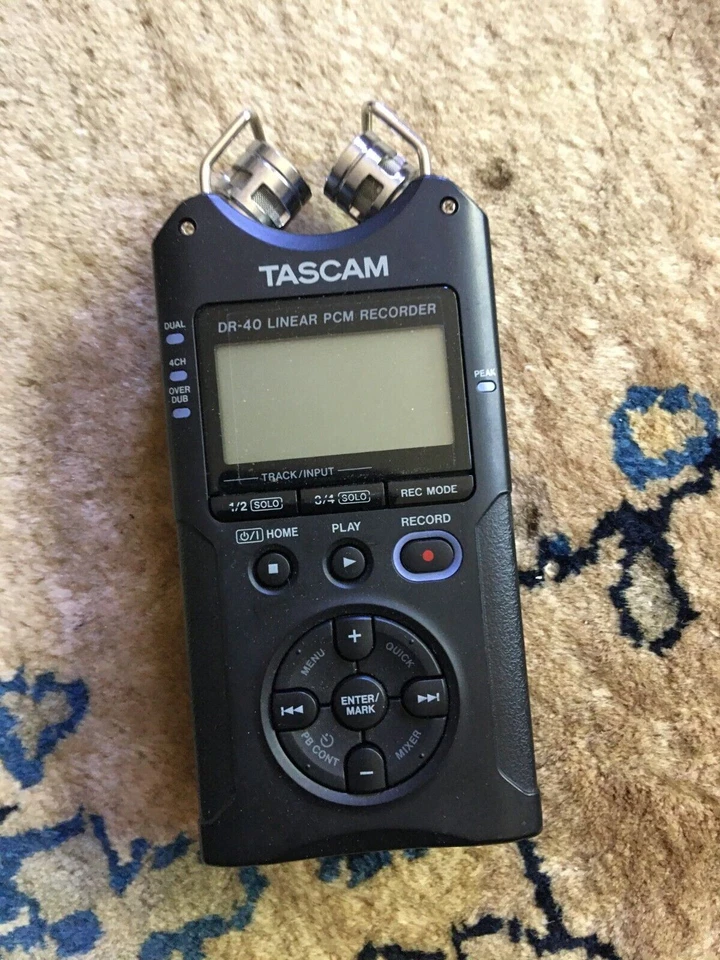 Tascam DR-40 PCM Four-Track Digital Audio Recorder and USB Audio Interface Black - Image 2 of 4