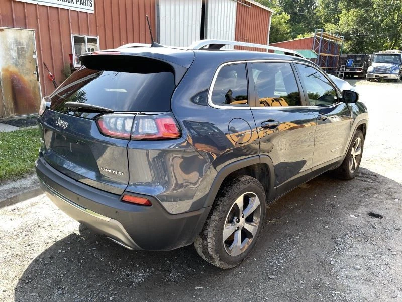 14-20 JEEP CHEROKEE LEFT ROCKER W/POST BLUE PC:PBF 3.2L AWD 63K -LIMITED- 54532 — 第 3/4 张图片