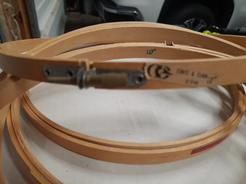 Lot of 6 Coats & Clark 10" Wooden Embroidery Hoops Adjustable Brass Screws #5788 - Image 2 of 3