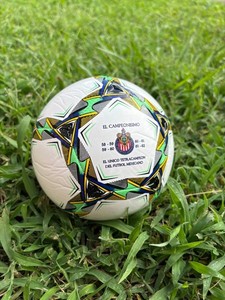 Chivas De Guadalajara Baloncito Conmemorativo Campeonisimo, Tetracampeon, Mexico