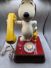Vintage 1976 The Snoopy and Woodstock Rotary Phone Telephone
