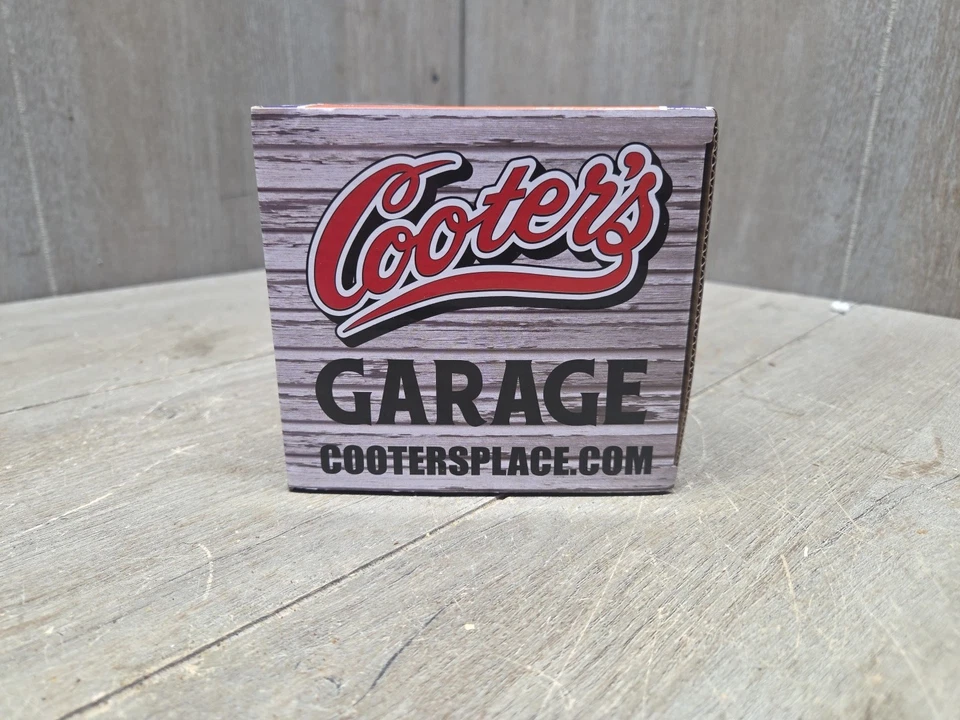 Cooter's Garage Exclusive escala 1:25 fundido 1969 Dodge Charger R/T General Lee - Imagem 3 de 4