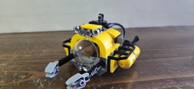 LEGO CITY: Deep Sea Helicopter (60093)  99% w/manual (fig damage)