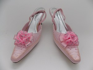 medium heel dress shoes