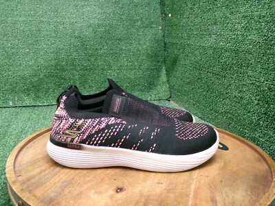 Skechers Womens GOrun 400 V2 High Road Mesh Athletic Sneaker Black Shoes Size 8