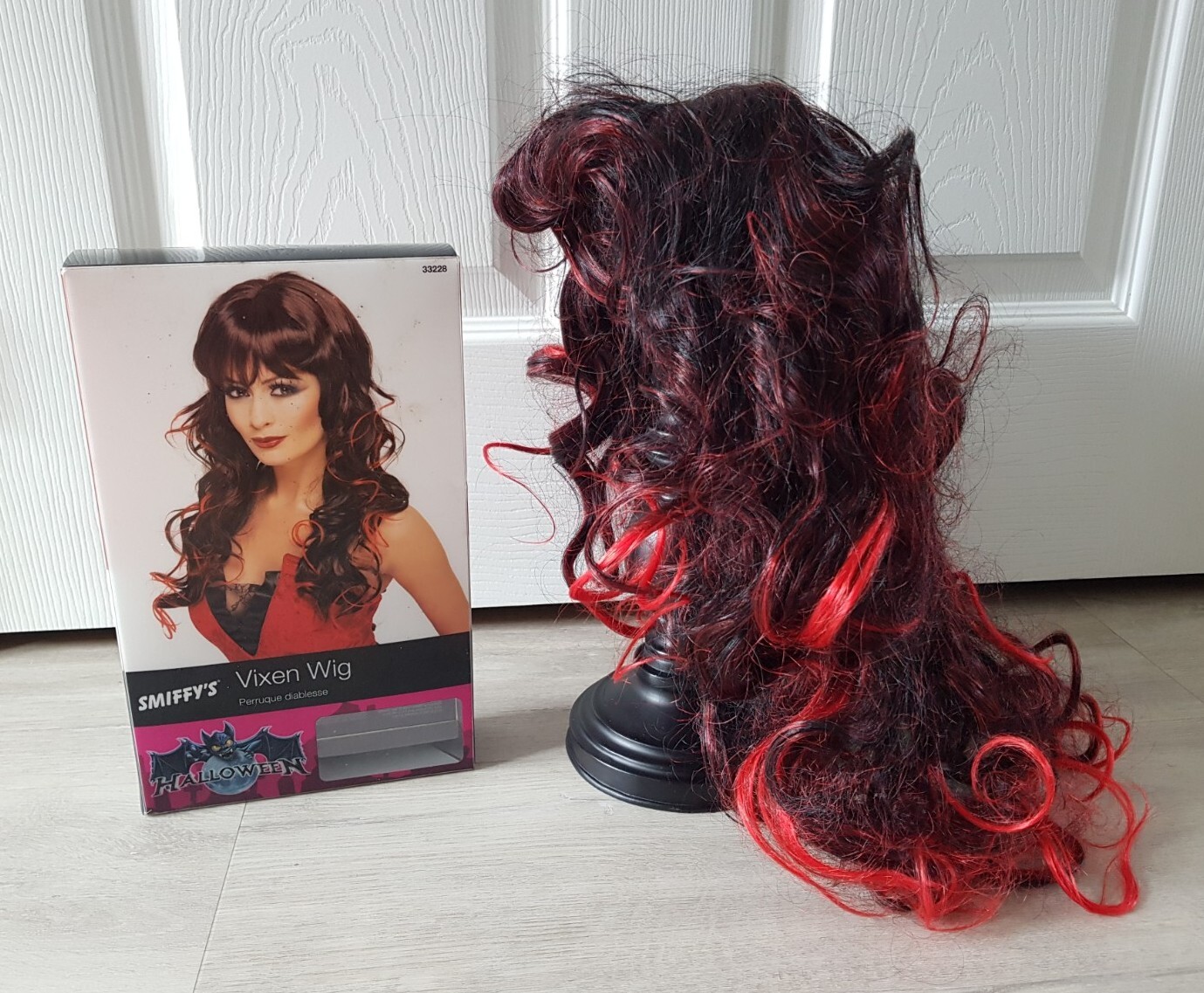 VIXEN WIG ladies BLACK & RED long HALLOWEEN FANCY DRESS wavy hair SMIFFYS vampir