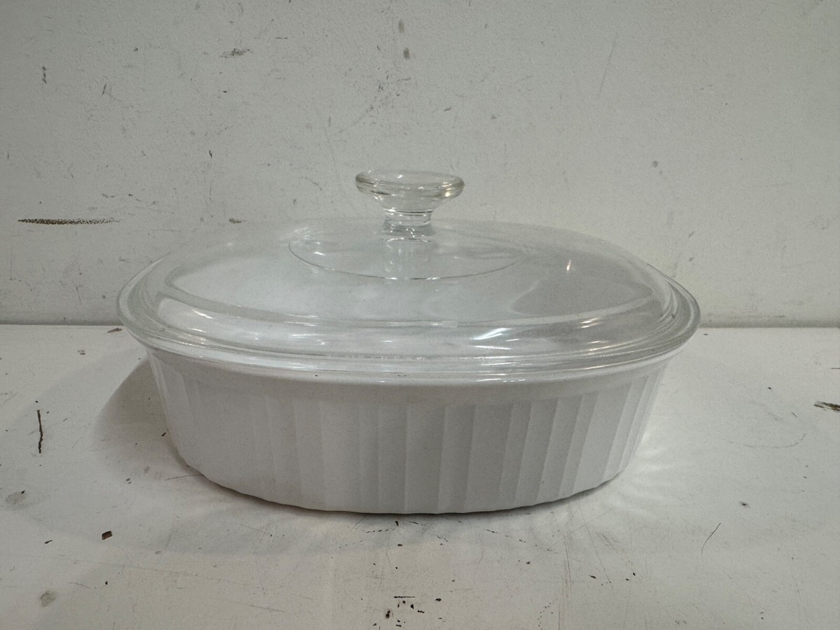 Vintage Liter Corning Ware French White Oval Covered Casserole