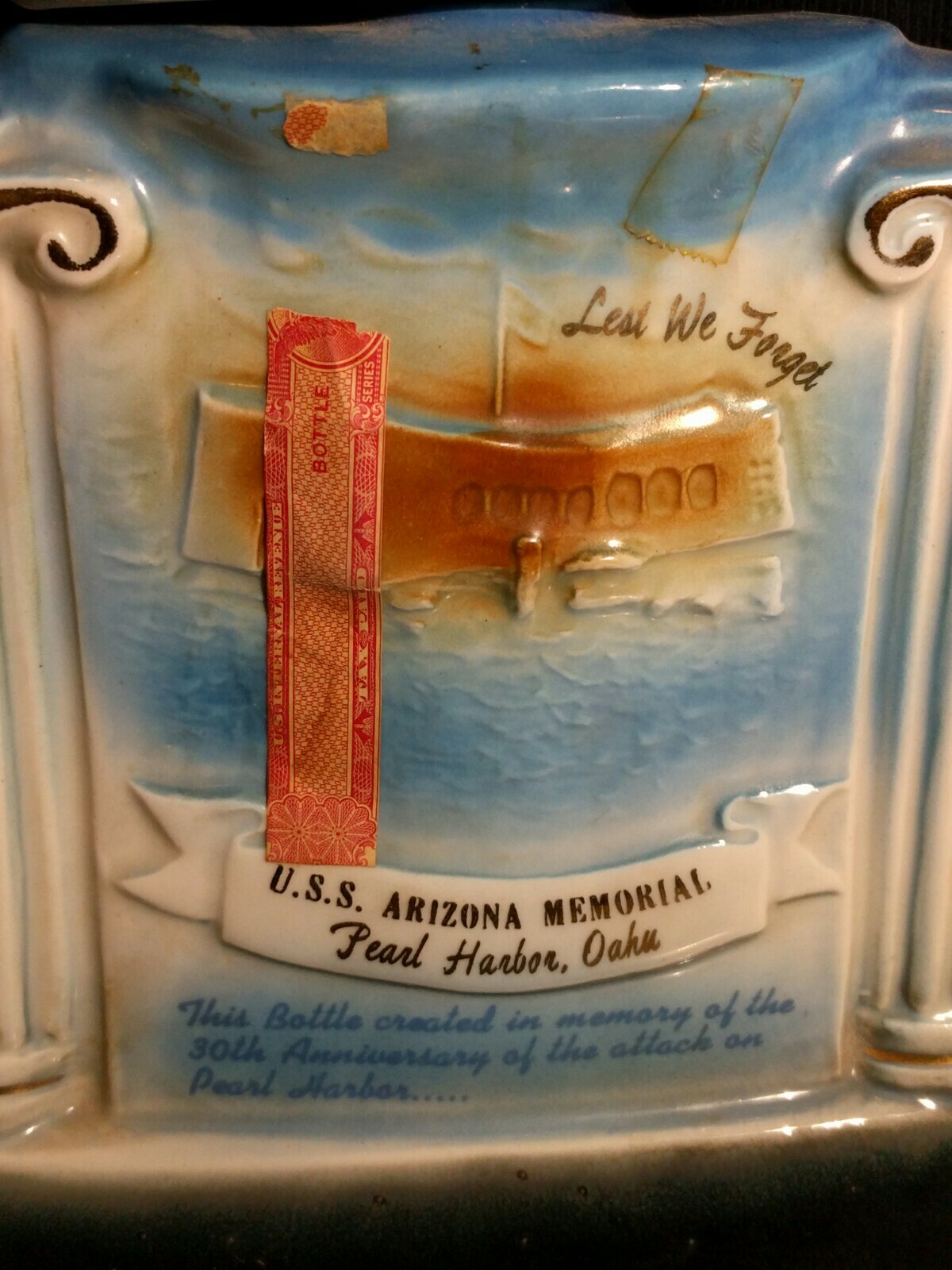 VINTAGE 1972 JIM BEAM REMEMBER PEARL HARBOR WHISKEY DECANTER USS