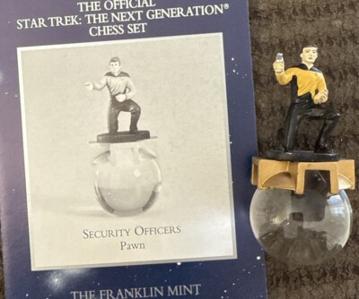Star Trek Franklin Mint Chess Piece Security Officer. 1993 #2