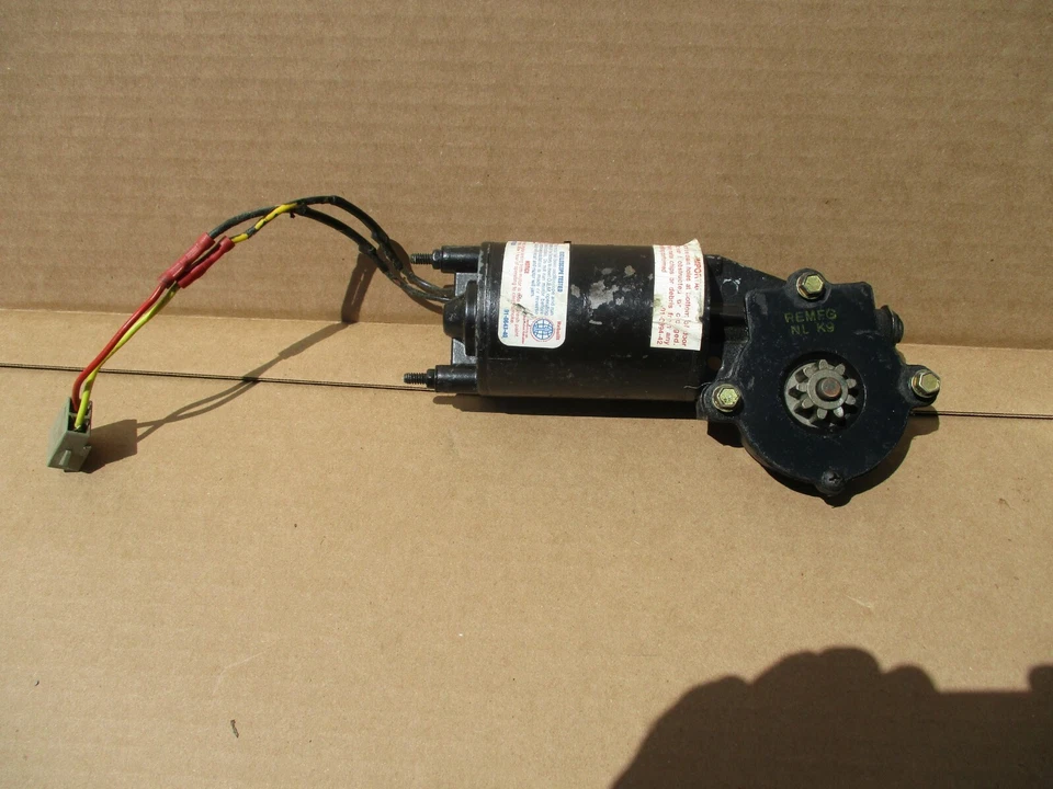 Ford Mustang Mercury Cougar 1983-1988 puerta ventana eléctrica motor derecha Foto 2 de 2