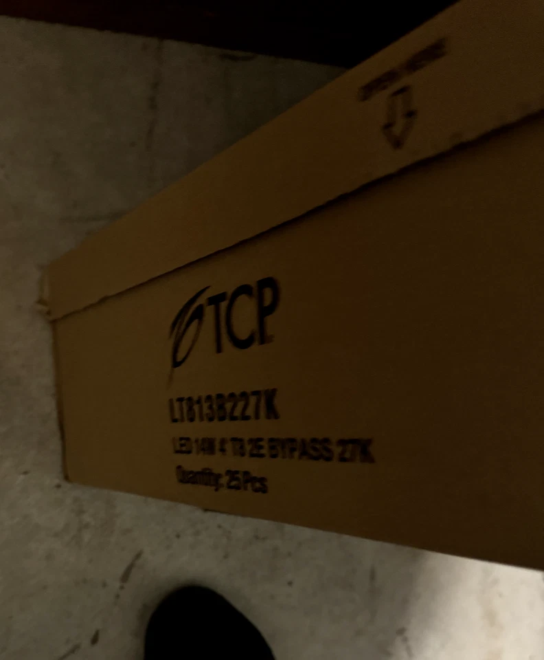 5 - 4' TCP T8 led bi-pin lamps 2700k, LT813B227K 14W bypass ballast - Image 2 of 2