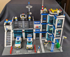 Lego 7498 City Police Station Manuals Minifigures READ!! Complete Build!!