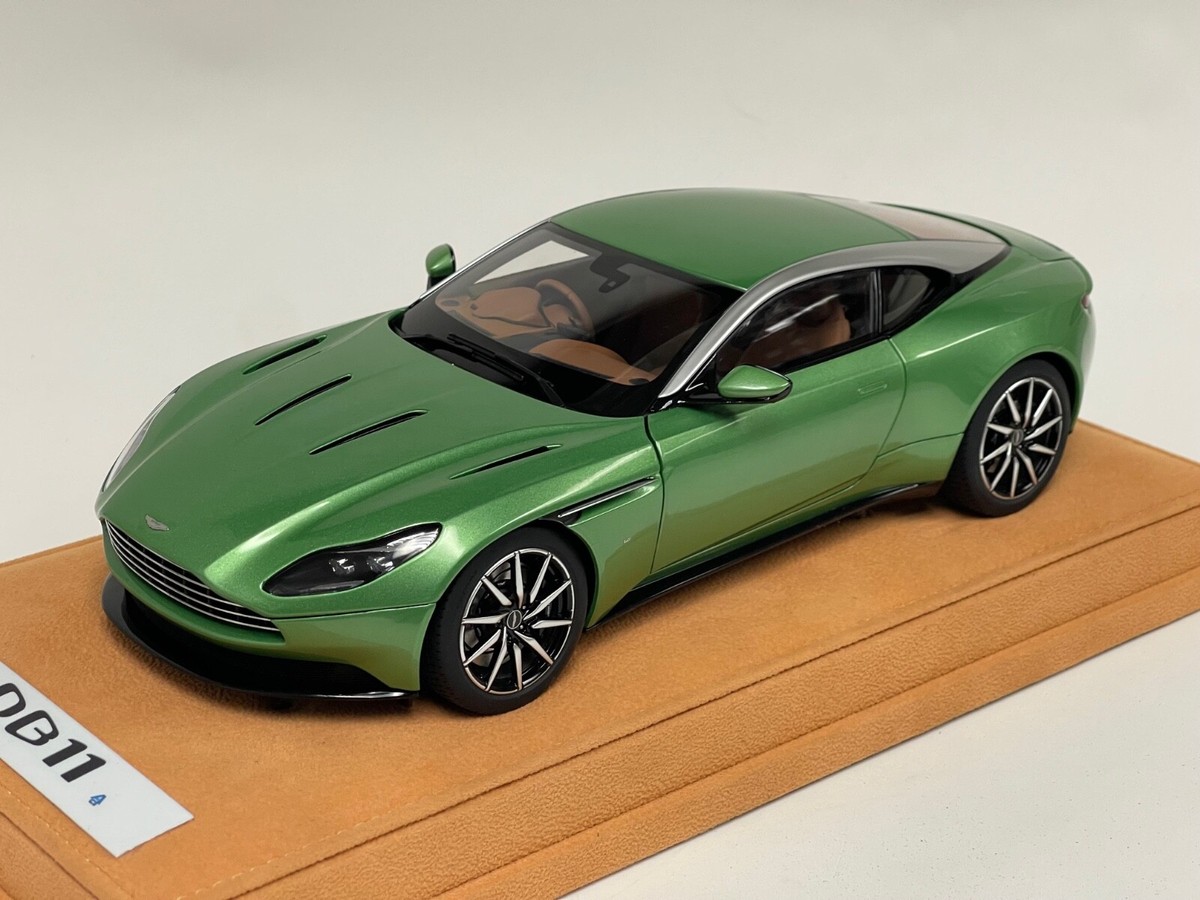 1/18 AutoArt ASTON MARTIN DB11 Apple Tree Green Metallic 70269