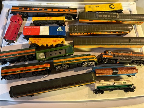 HO gauge trains locomotives And Cars 