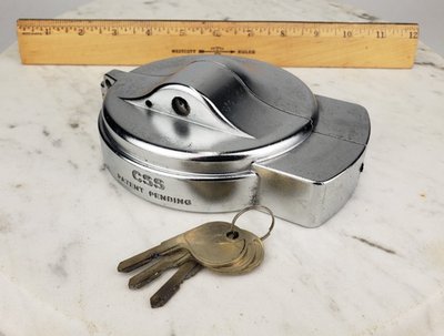 #ad CSS Locking Fuel Cap Cover Peterbilt Keyed 4 1 2 Door Lock Key Kenworth Mack Gas $49.95