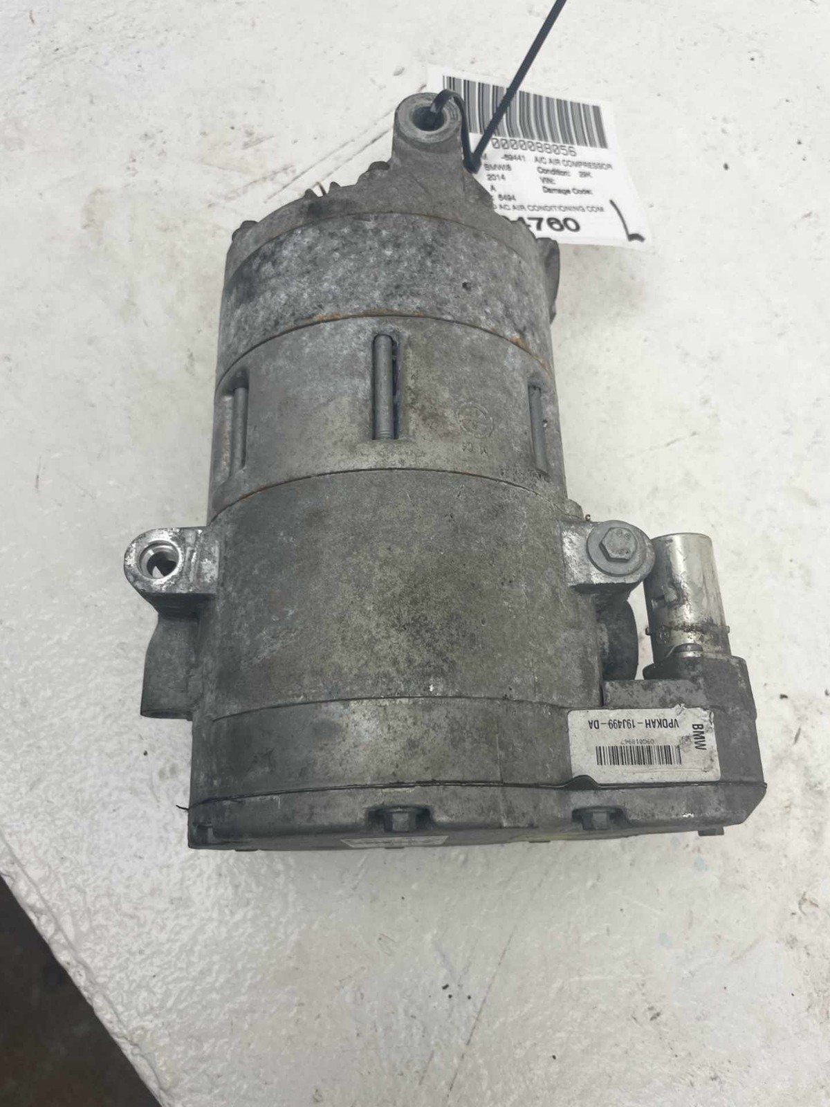 BMW i8 2014-2017 Compressor with bracket