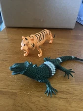 Vintage Greenbrier International Lifelike Tiger And Iguana/Lizard