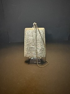 VINTAGE SILVER TONE COMPACT WRISTLET - 104