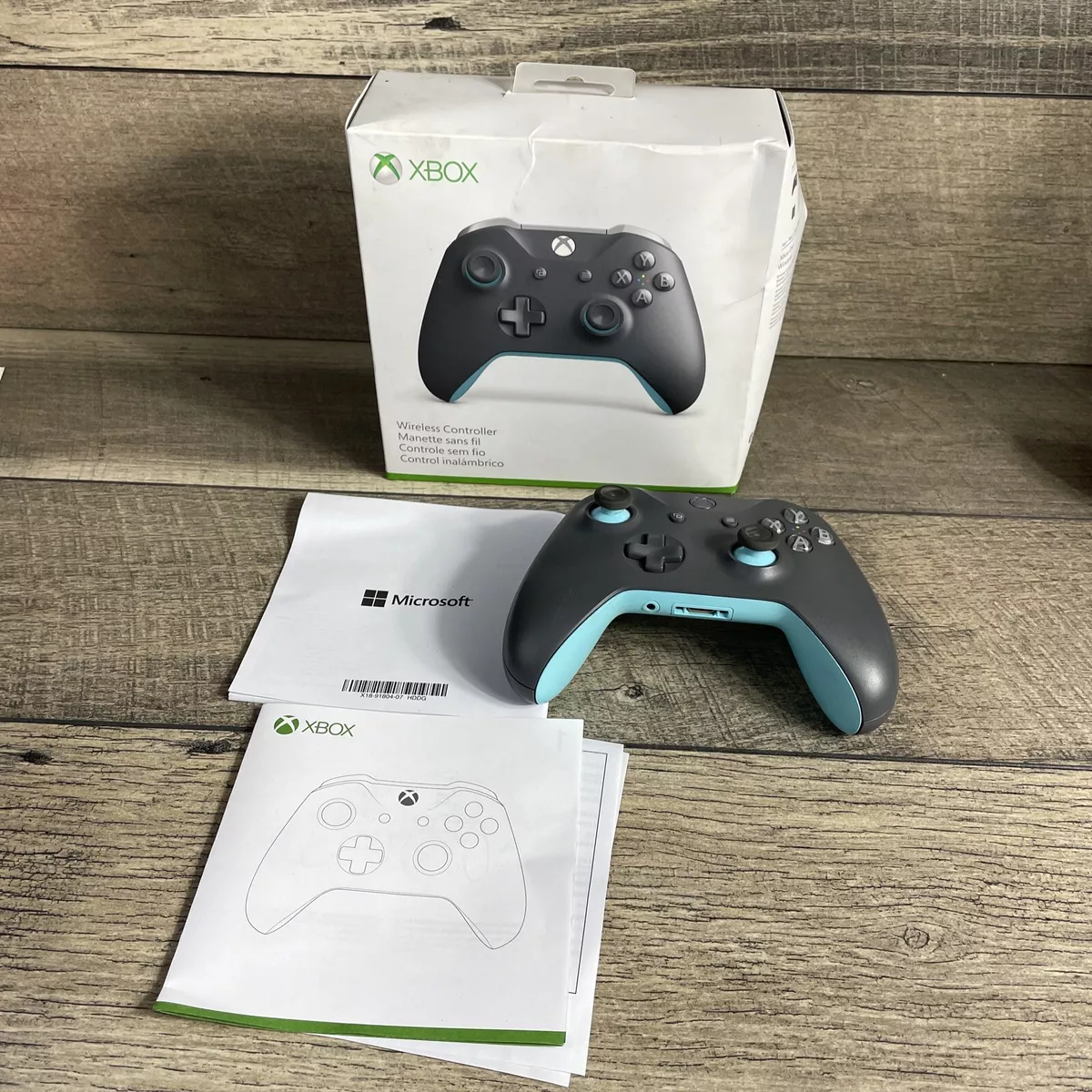 Xbox Wireless Controller – Grey/Blue