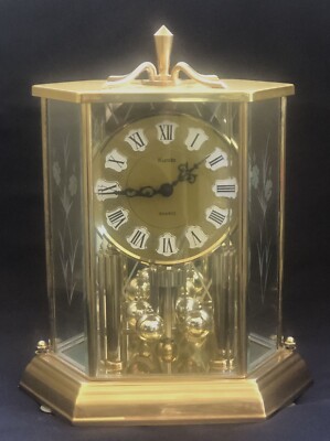 Vintage Kundo Anniversary 400 day Hexagon Clock in Etched Glass Case. (A7)