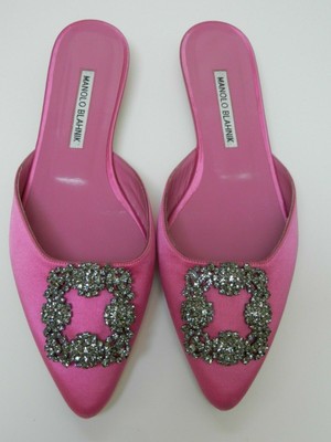 manolo blahnik hangisi flat mule