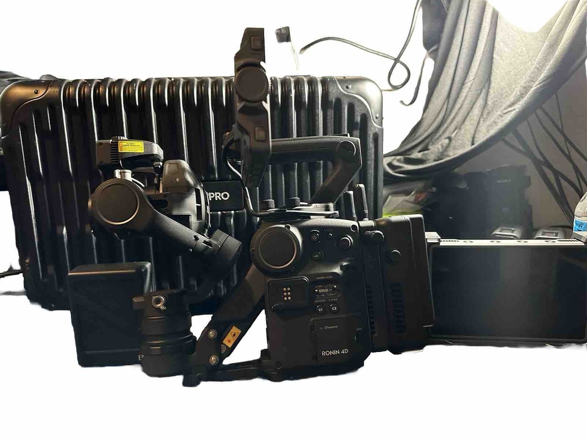 DJI RONIN 4D  6k プロキットセット DJI Ronin 4D 4-Axis Cinema Camera 6K Combo Kit CP.RN.00000176.01
