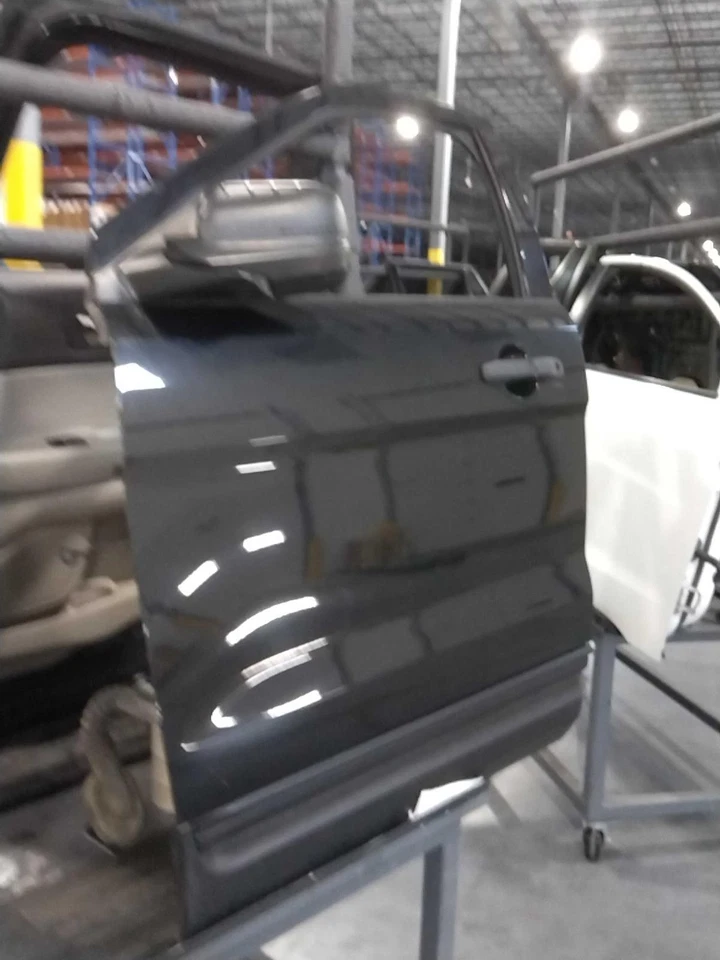 2014 Ford Explorer Left Door Black OEM Used 461438 141K Miles - Imagem 3 de 4