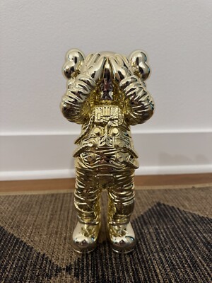 MEDICOM TOY - KAWS HOLIDAY SPACE GOLD 11.5“ KAWS - Holiday: Space 11.5