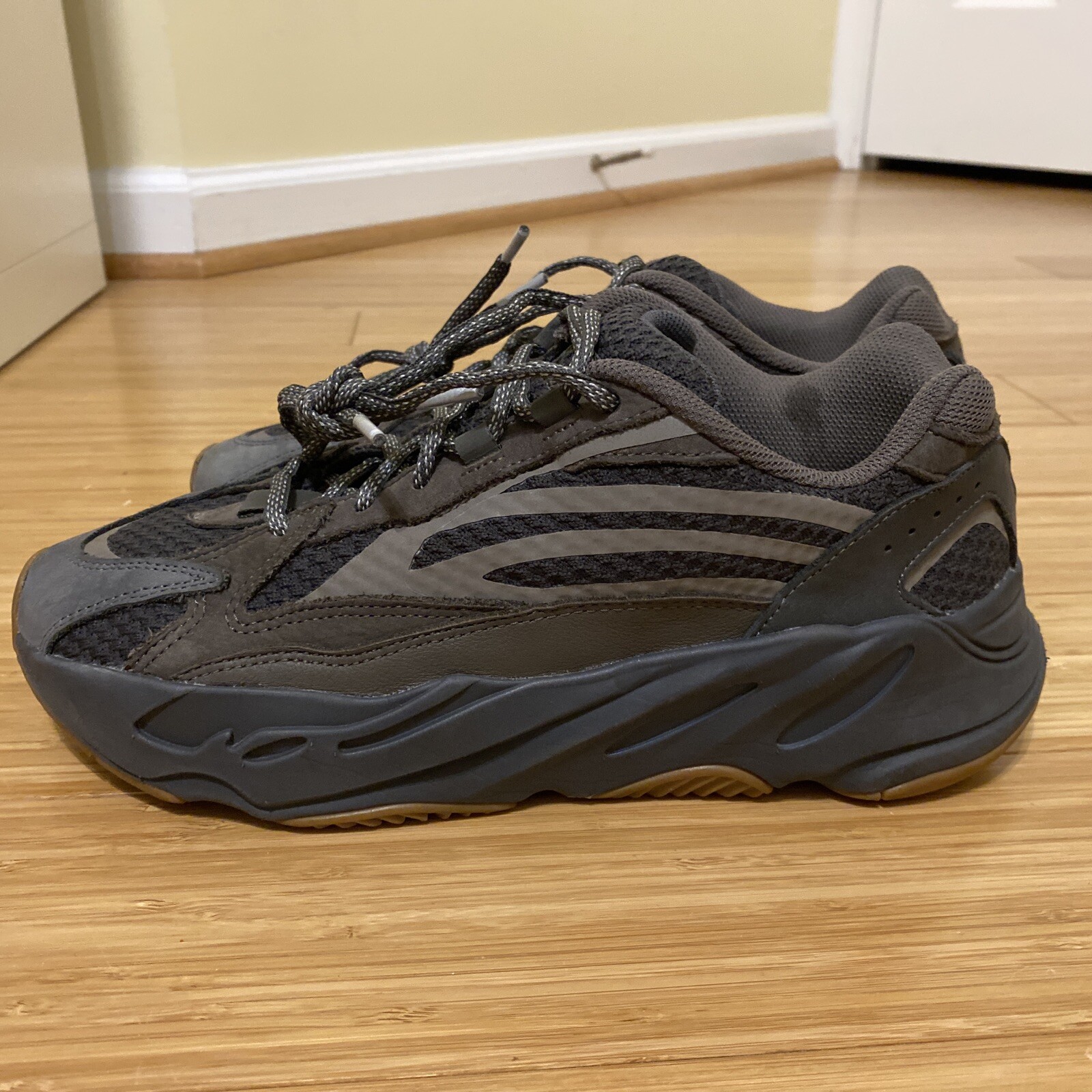 Size 9 adidas Yeezy Boost 700 V2 Geode No Box No Insoles Brown Grey