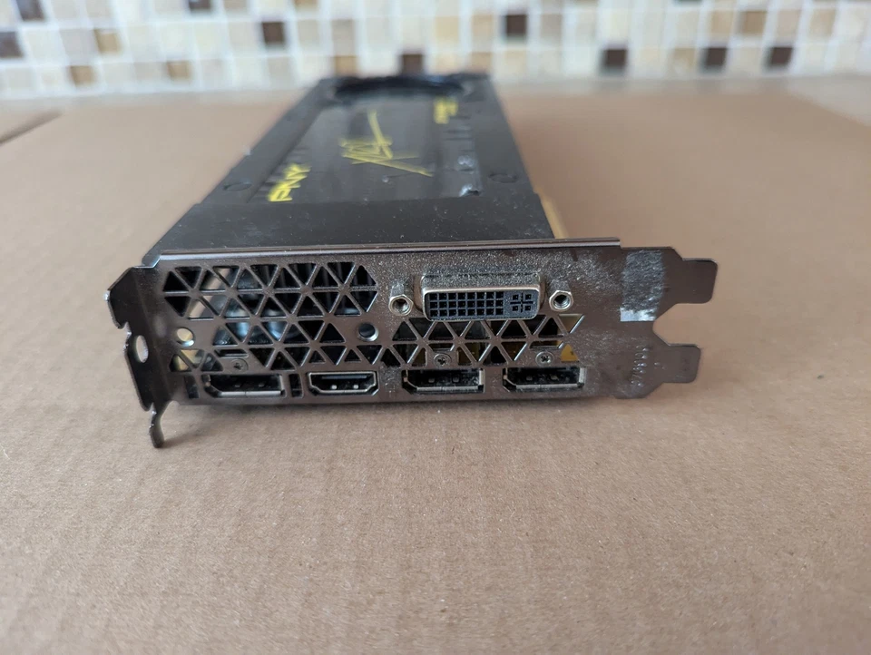 PNY XLR8 NVIDIA GTX 960 2GB PCI GRAPHICS CARD HDMI DVI DP GMGTX96N3HAM-KTMGAUA - Image 3 of 4