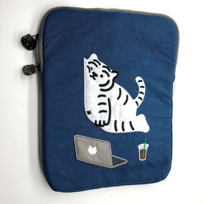 Muzik Tiger It's Ok Laptop Tablet Pouch Sleeve Blue Zip Lined Microfiber Mesh