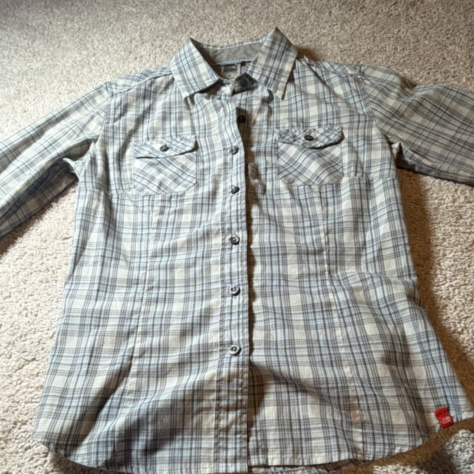The North Face women’s Plaid Long Sleeve Button-Up Shirt Gray White Cotton