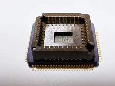 MB88558H Fujitsu High Speed CMOS 4 Bit Microcomputer Ceramic Gold QFP-80