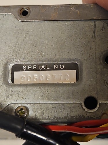 Vintage Sanyo Model F8067A AM FM Cassette Car Stereo Player Untested Parts Only - Picture 4 of 7