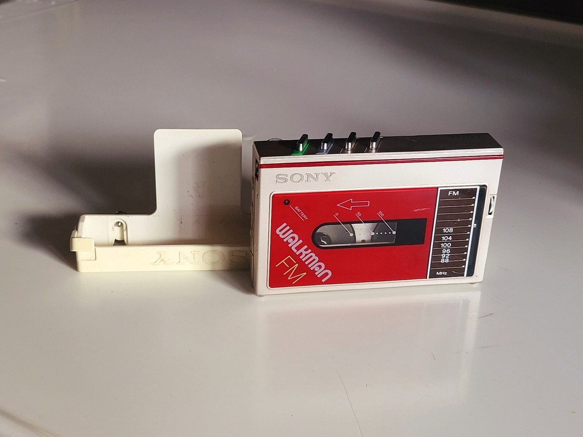 Red Sony Walkman WM-F10 good Condition fully working Collectable